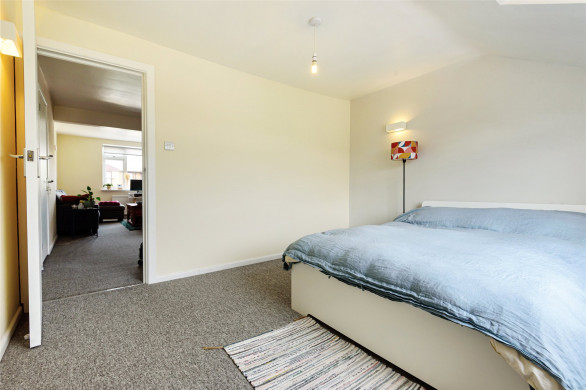 Property thumbnail image 7