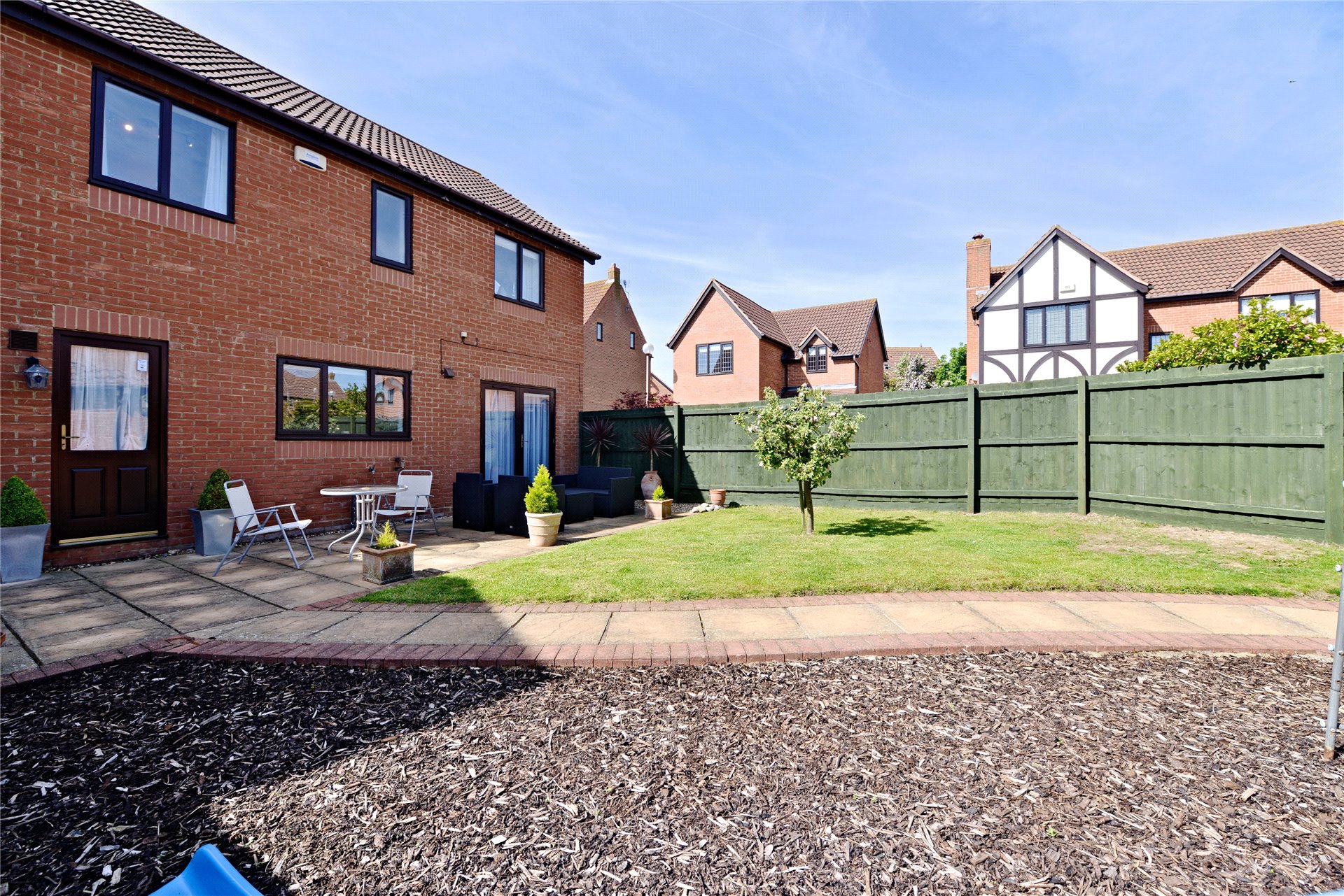 23 Babington Close, Middleton, Milton Keynes, Buckinghamshire, MK10 9HE ...