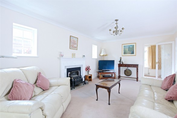 Property thumbnail image 1