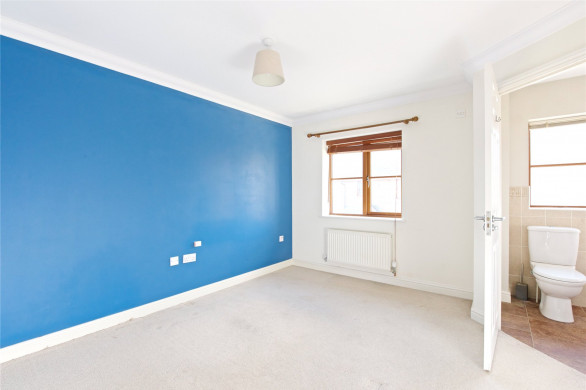 Property thumbnail image 4