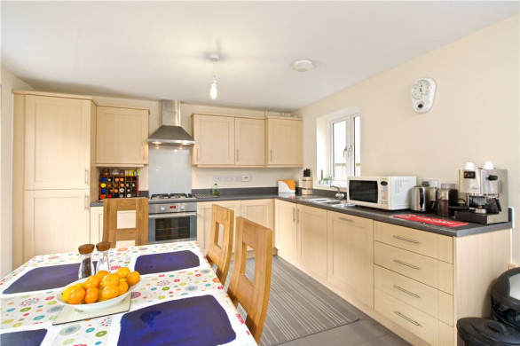 Property thumbnail image 3