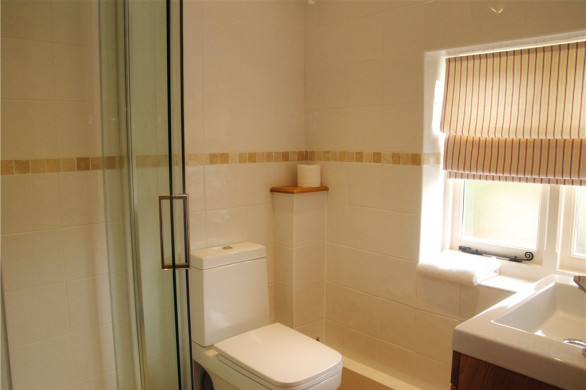 Property thumbnail image 6