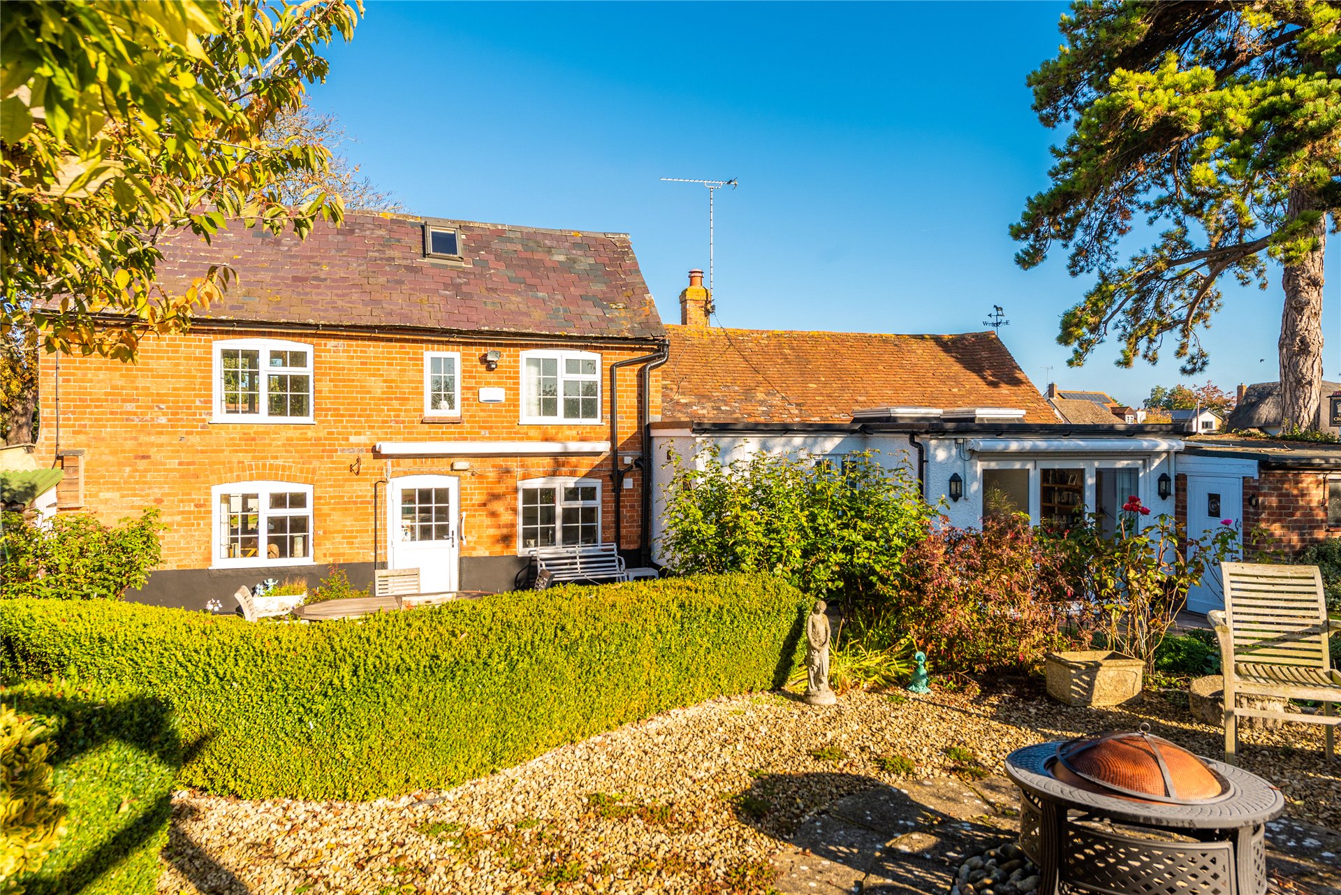 Old Cottage, The Green, Cuddington, Aylesbury, Buckinghamshire