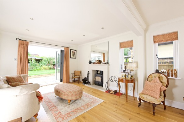 Property thumbnail image 1