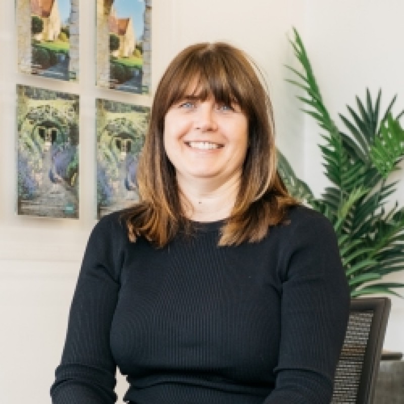 Liz Banks - Administrator