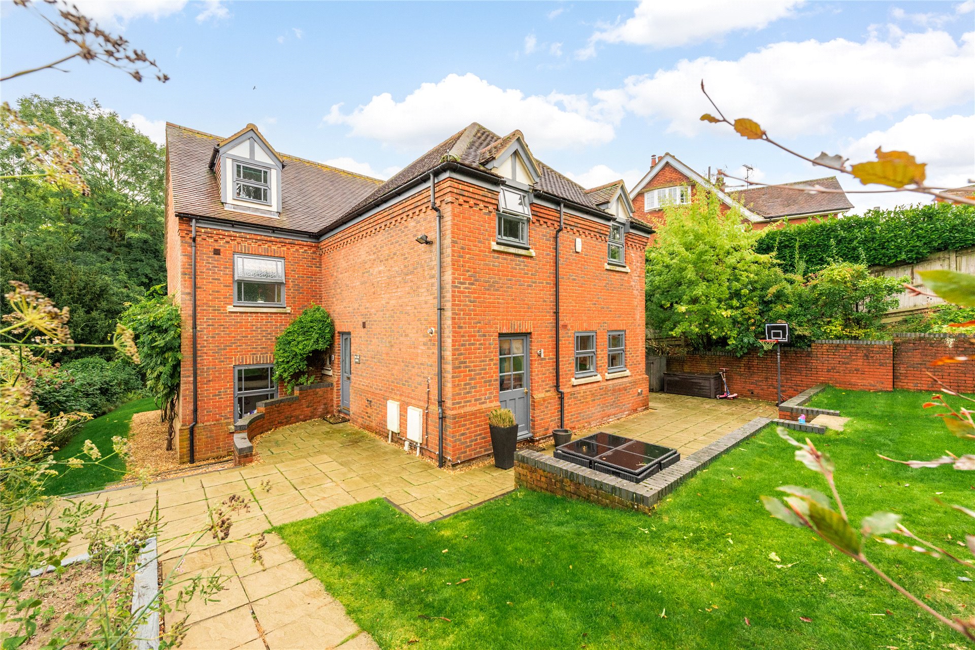 Hill End House, Millers Lane, Lidlington, Bedfordshire, MK43 0SN